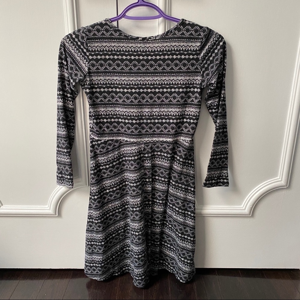 Aztec Dress - Picture 3 of 6